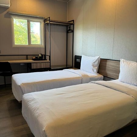 Conjioo Hotel Sumbawa Managed By Mhm Maluk Exterior photo